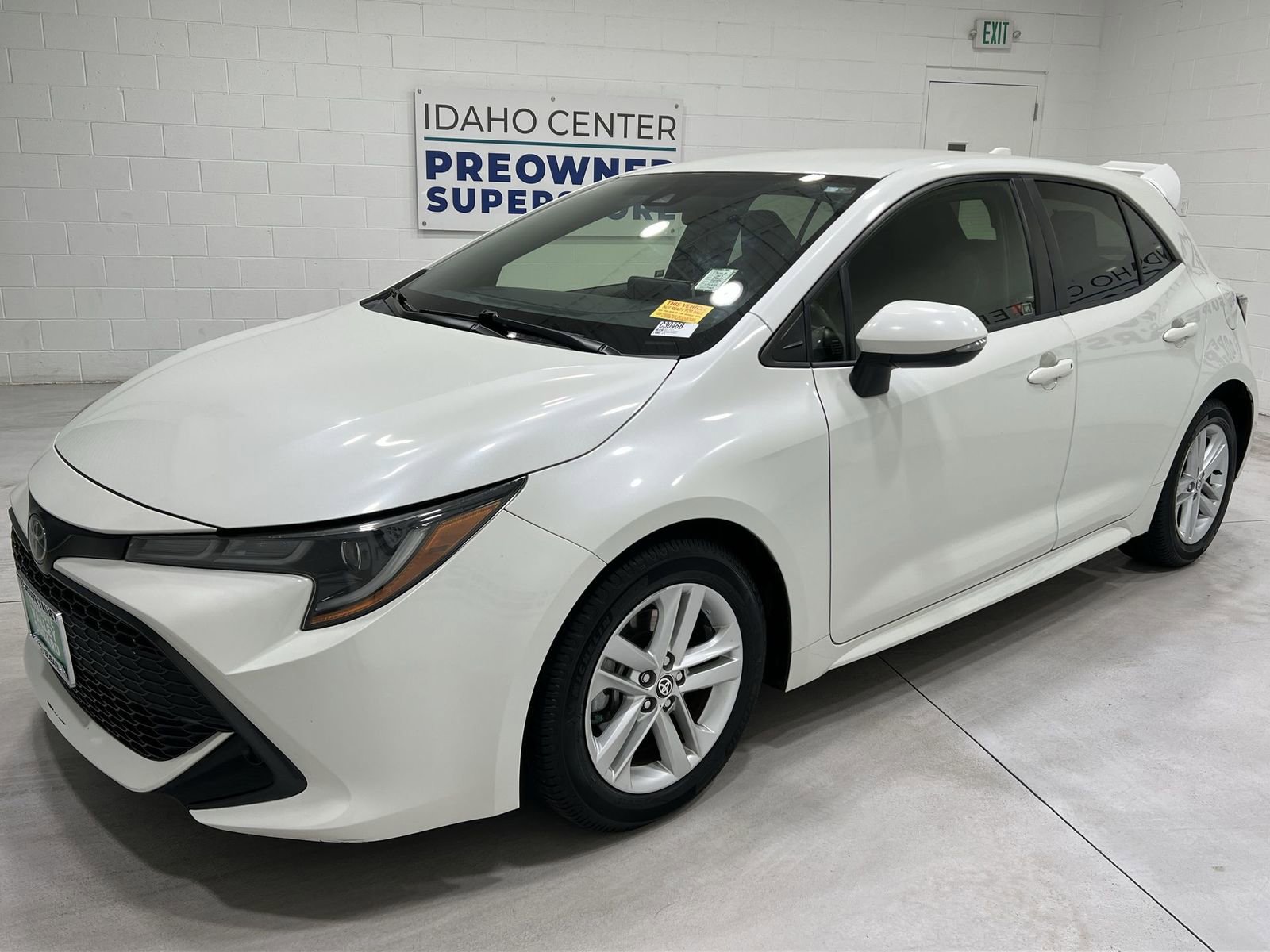 Used 2019 Toyota Corolla SE w/ Carpet Mat Package image 4