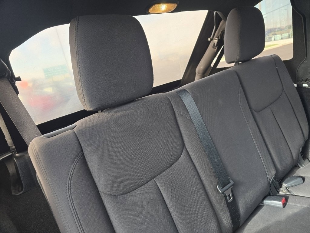 Used 2017 Jeep Wrangler Unlimited Sport w/ Connectivity Group image 16