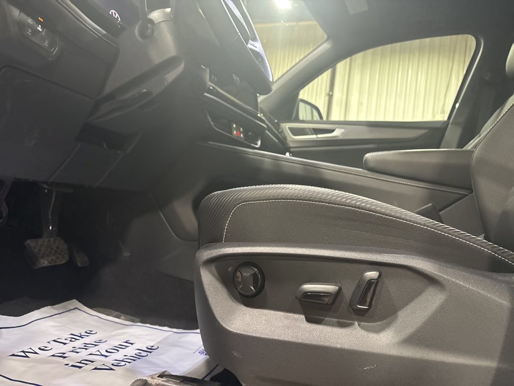 Used 2025 Volkswagen Atlas Cross Sport SE AWD/4WD image 22