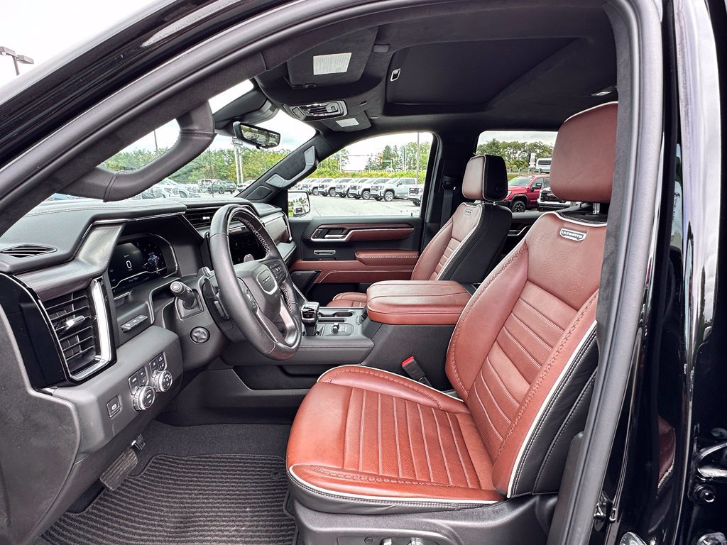 Used 2024 GMC Sierra 1500 Denali Ultimate AWD/4WD image 19