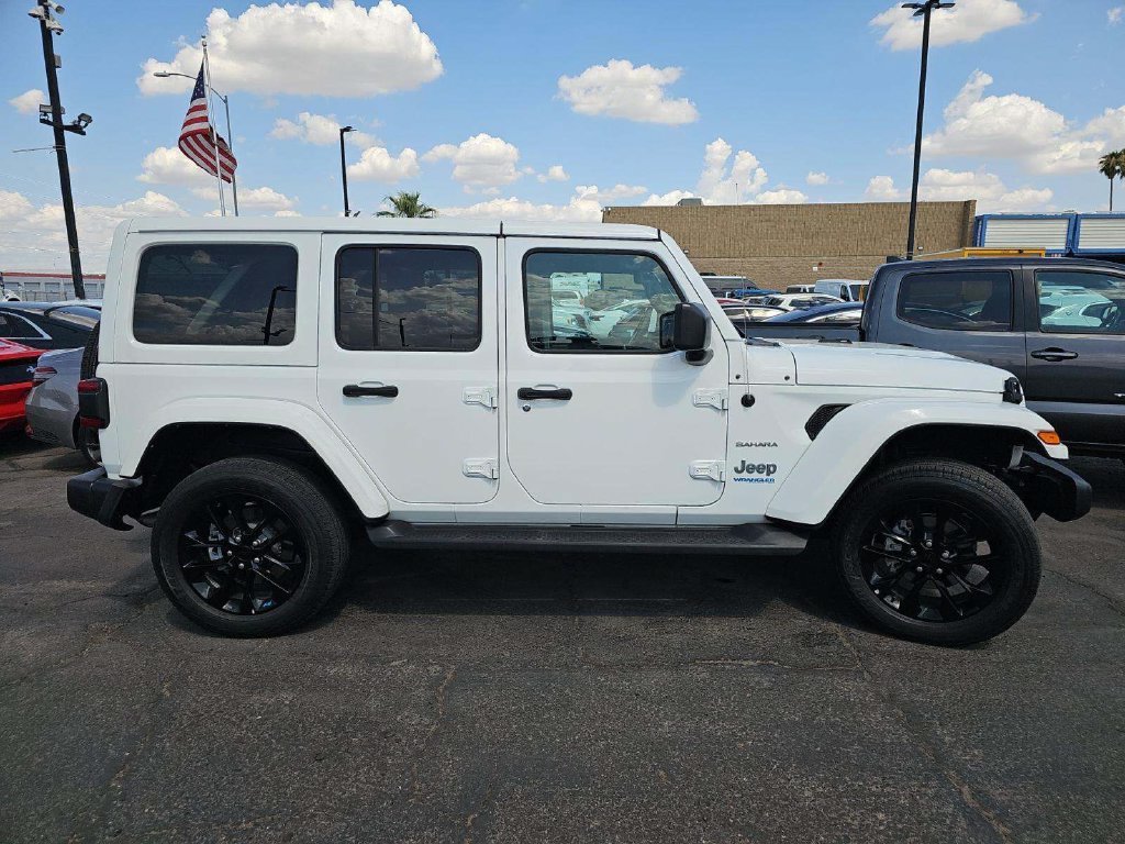 Certified 2022 Jeep Wrangler Unlimited Sahara w/ Cold Weather Group AWD/4WD image 3