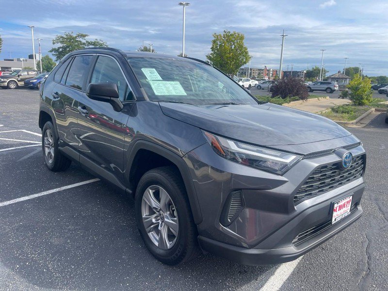 Used 2023 Toyota RAV4 LE AWD/4WD image 2