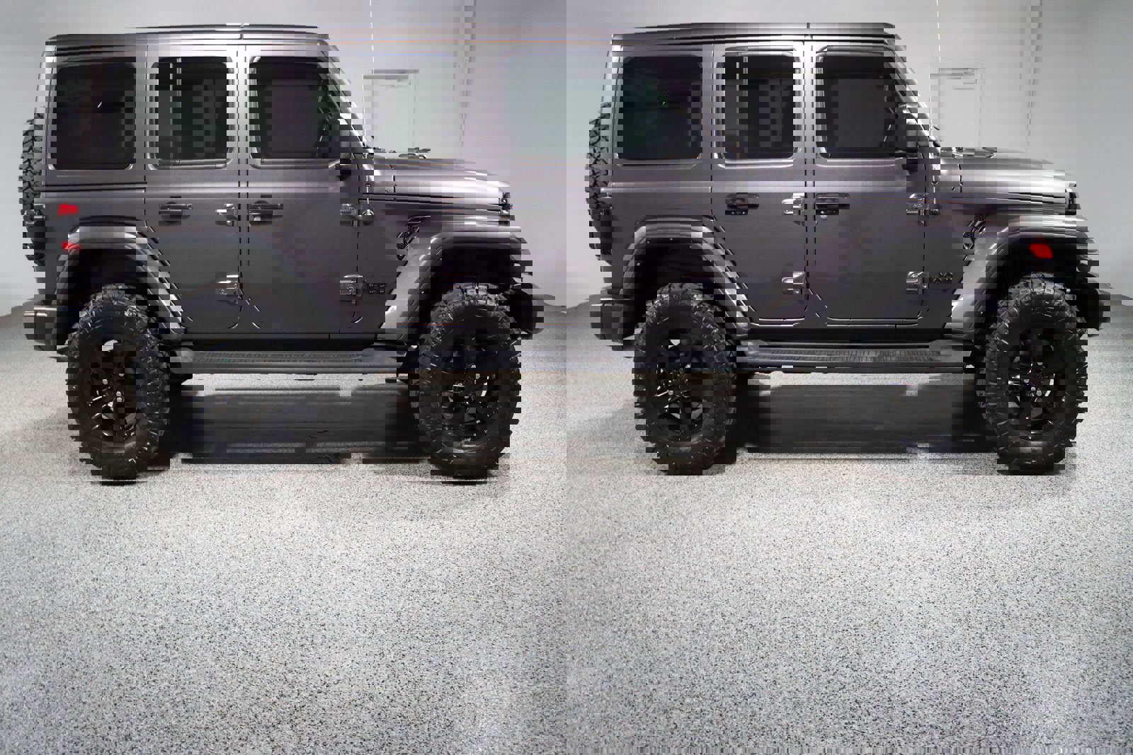 Used 2022 Jeep Wrangler Unlimited Sahara image 7