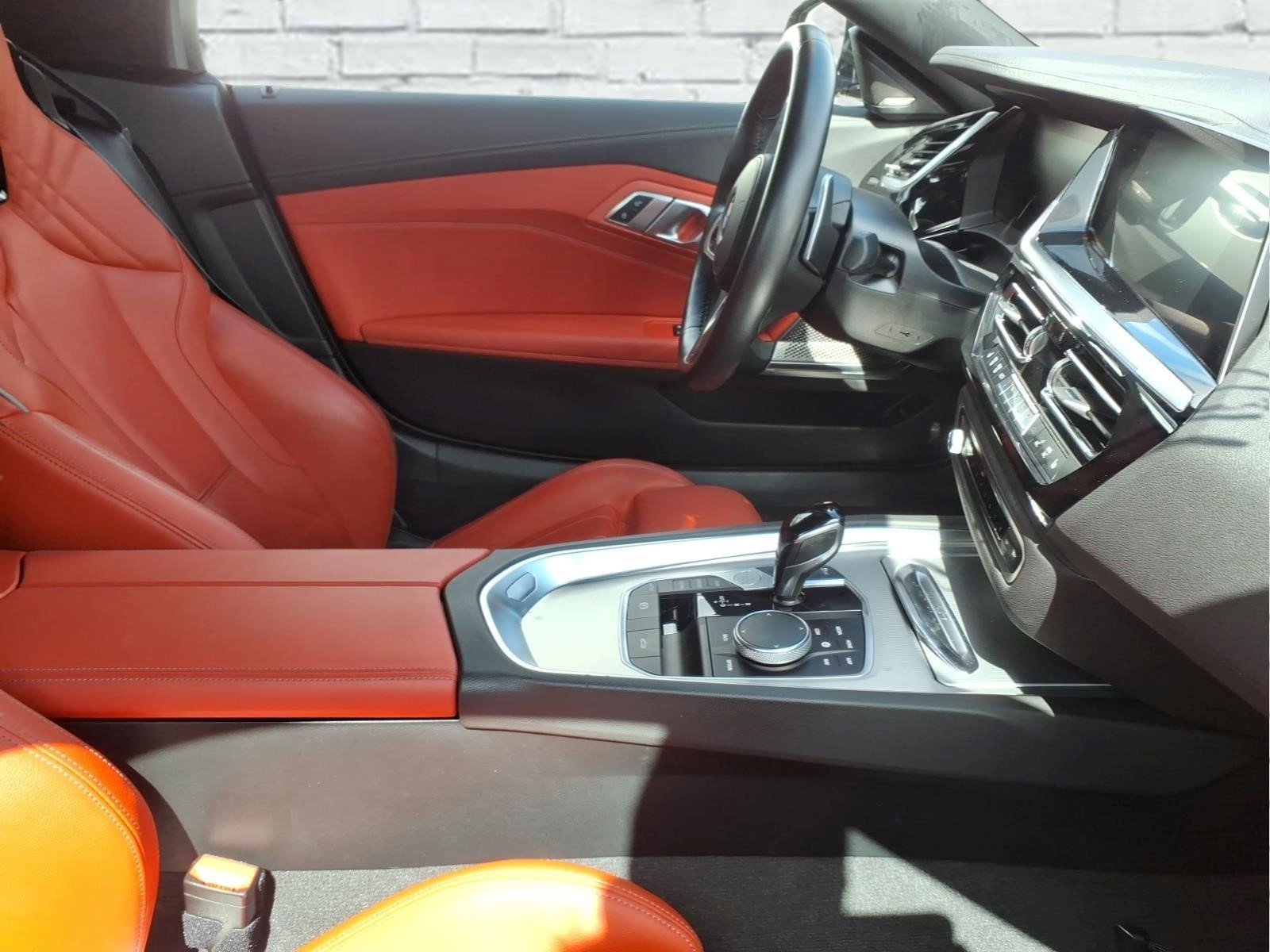 Used 2024 BMW Z4 M40i w/ Premium Package RWD image 7