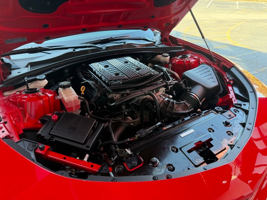 Used 2018 Chevrolet Camaro ZL1 RWD image 5
