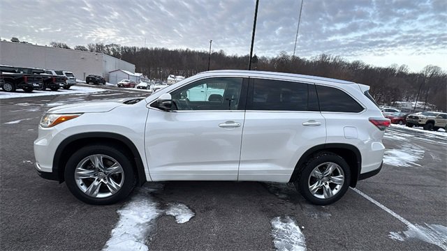 Used 2015 Toyota Highlander Limited image 2