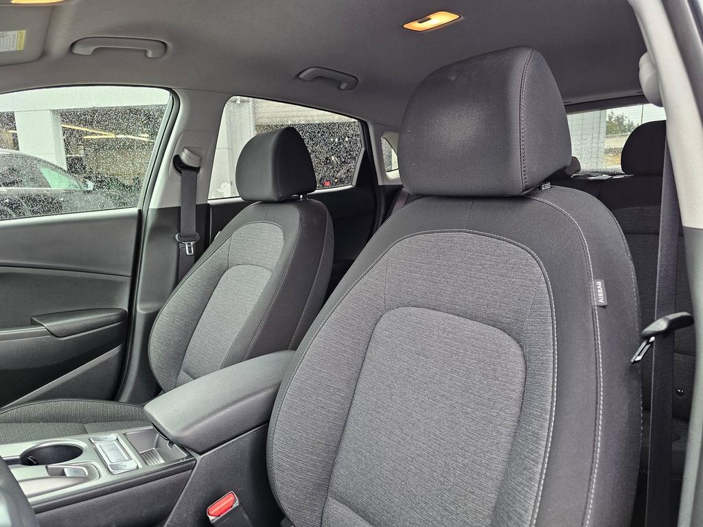 Used 2023 Hyundai Kona SE FWD image 21