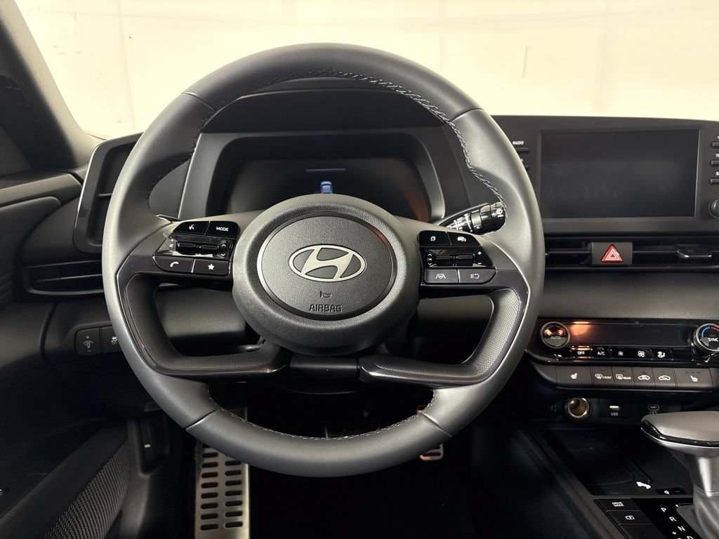 New 2026 Hyundai Elantra SEL Sport FWD image 21