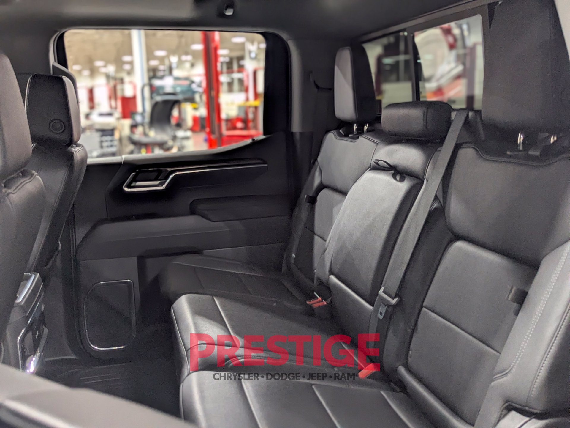 Used 2025 GMC Sierra 1500 Elevation AWD/4WD image 37