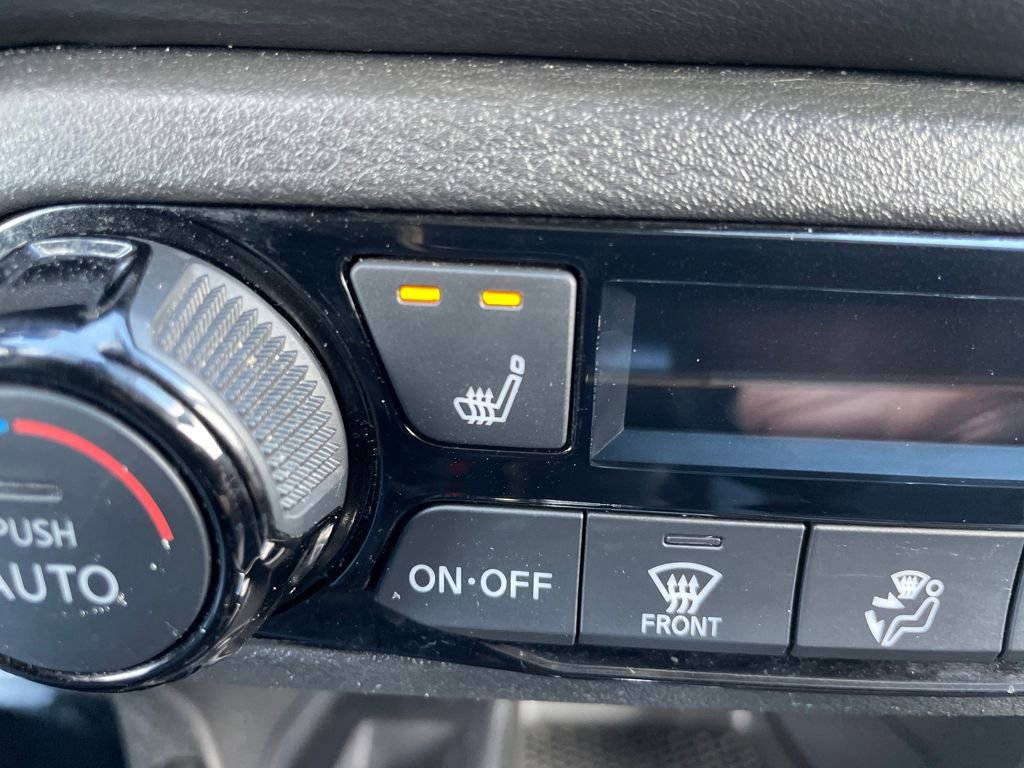 Used 2023 Nissan Kicks SR w/ SR Premium Package image 23