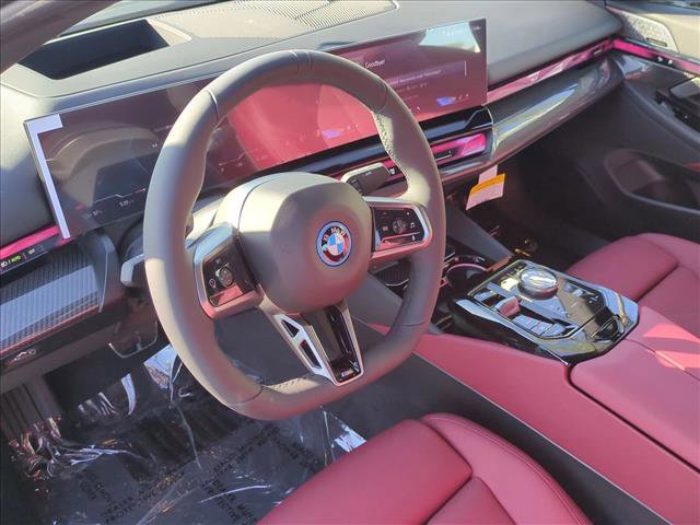 New 2026 BMW i5 eDrive40 w/ M Sport Package RWD image 3