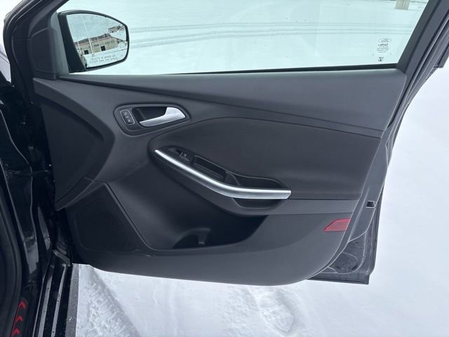 Used 2017 Ford Focus ST image 11
