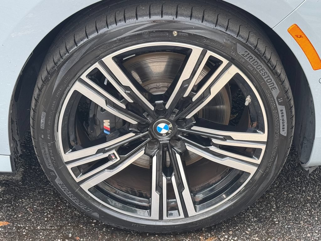 Used 2023 BMW 740i w/ Parking Assistance Package RWD image 16