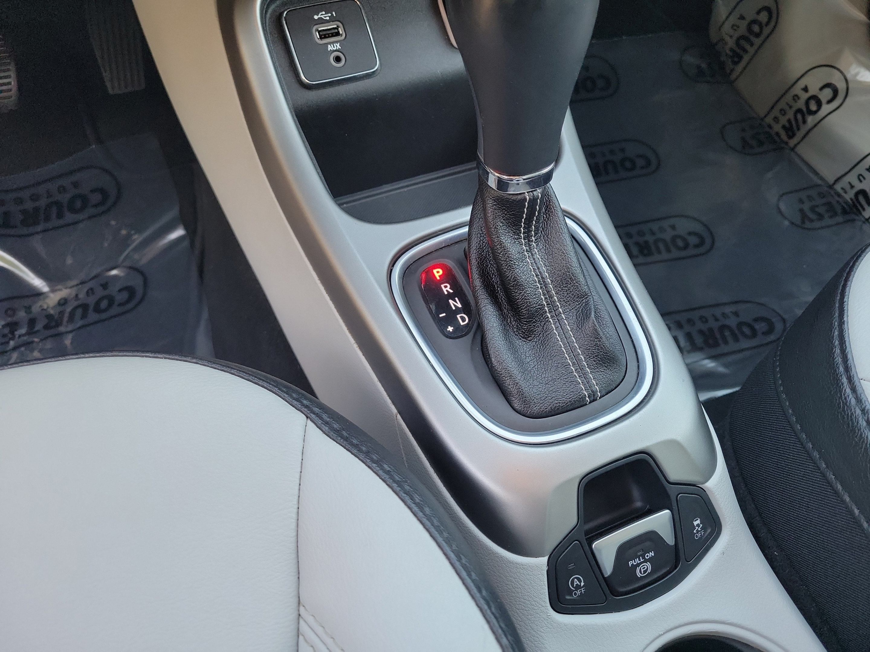 Used 2021 Jeep Compass Latitude FWD image 22