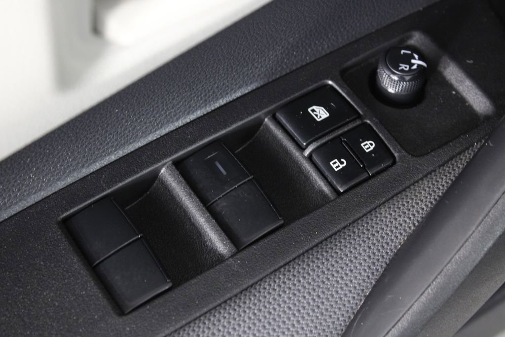 Used 2022 Toyota Corolla LE image 21