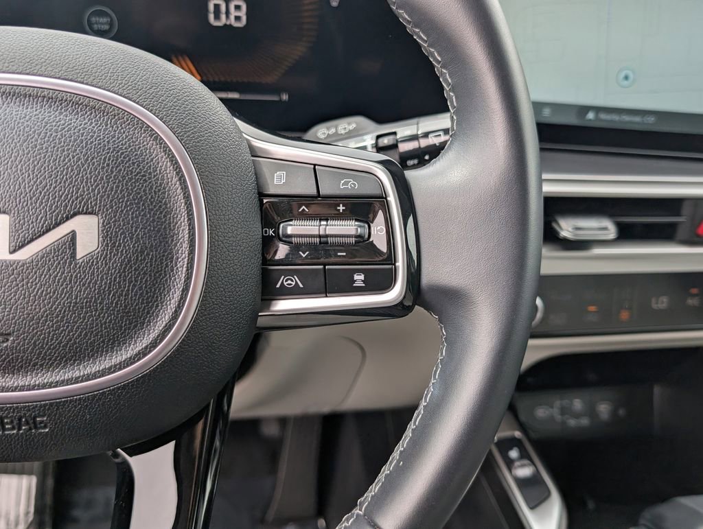 Certified 2025 Kia Sorento S w/ Panoramic Sunroof Package AWD/4WD image 27