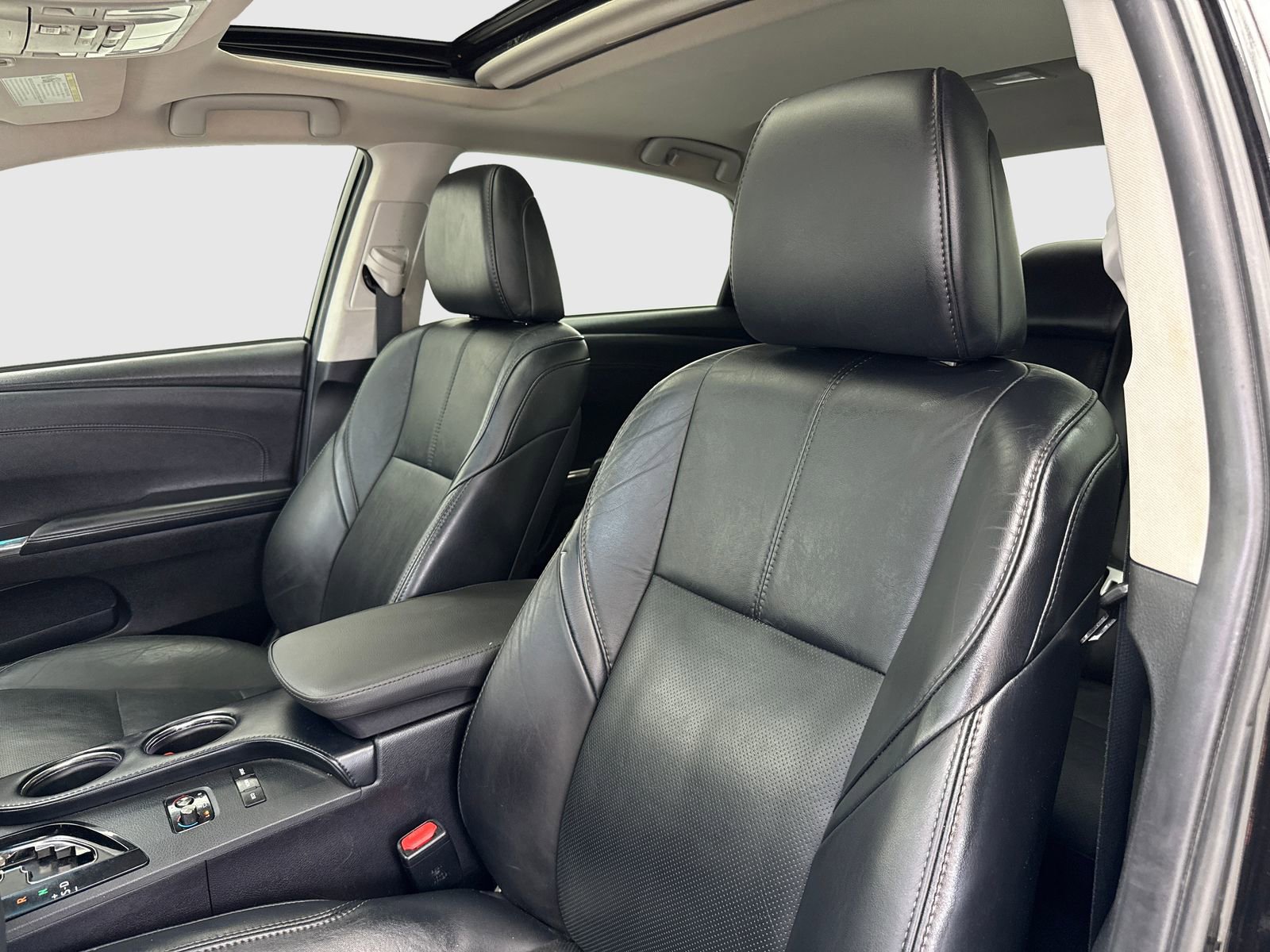 Used 2016 Toyota Avalon Limited FWD image 15