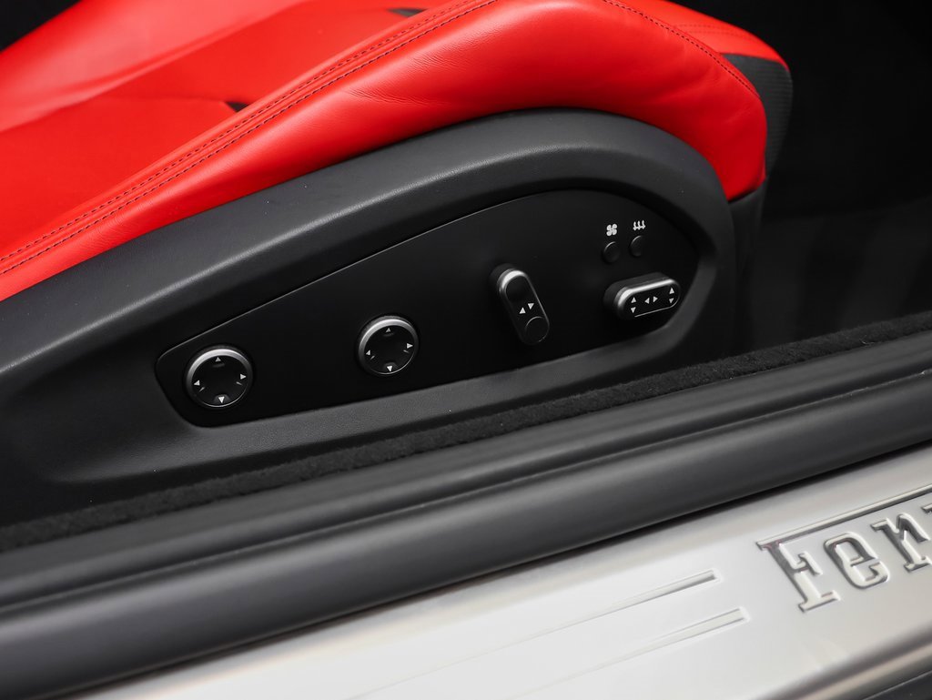 Certified 2018 Ferrari GTC4Lusso image 19