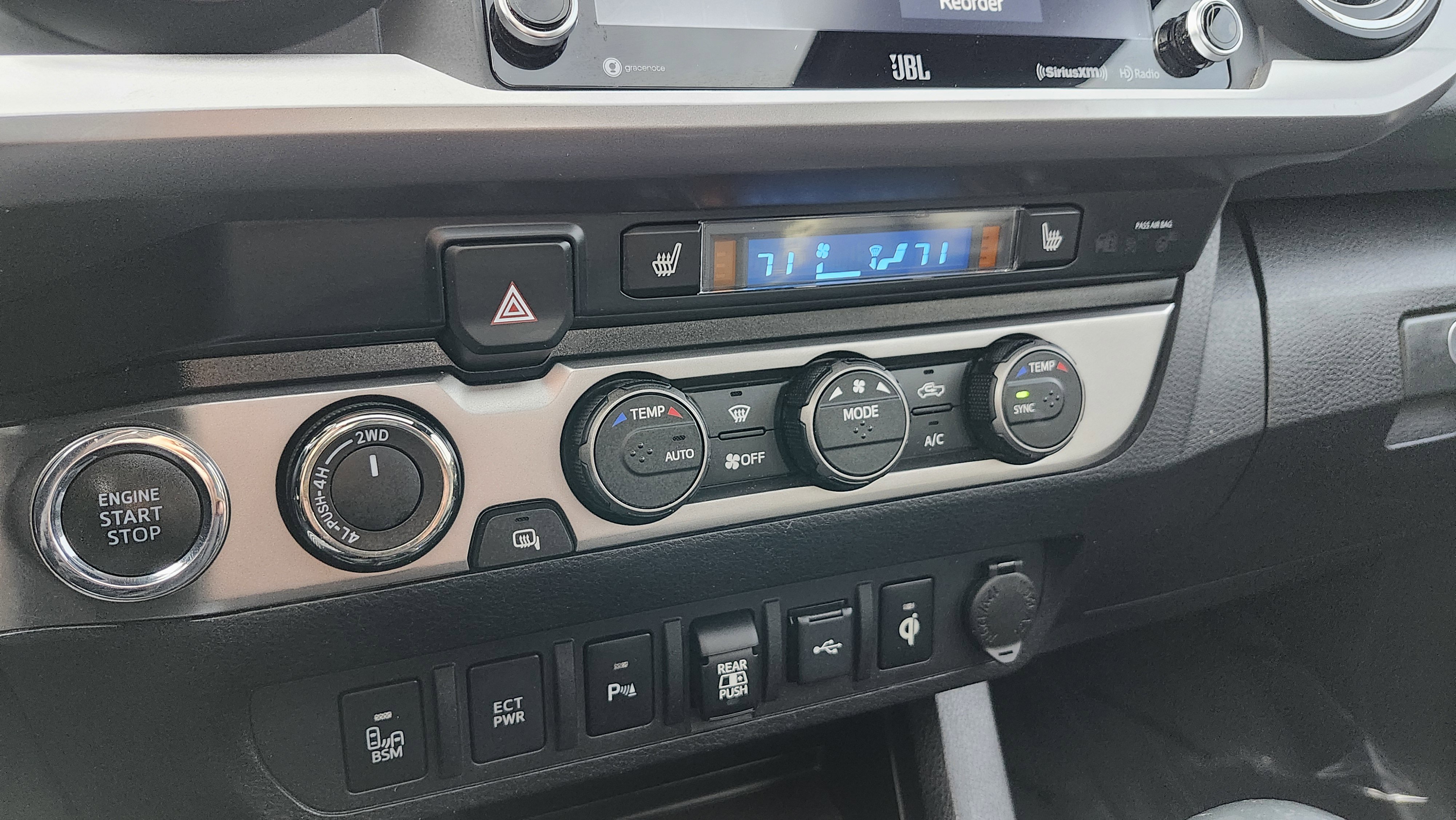 Used 2020 Toyota Tacoma Limited image 33