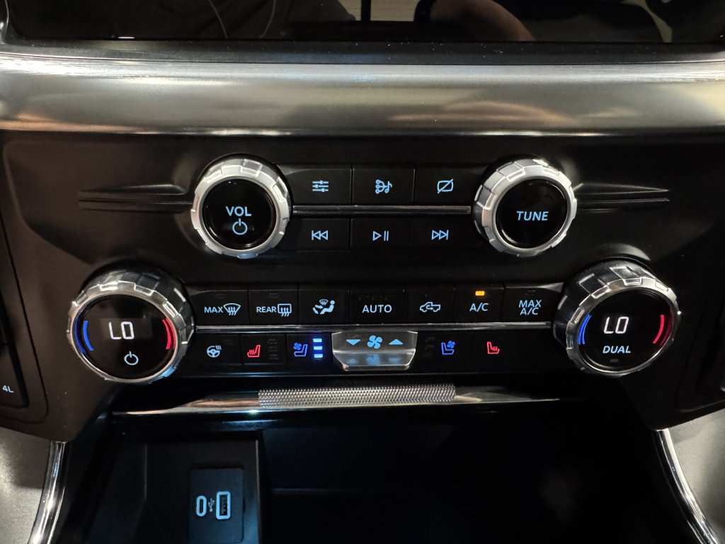 Used 2021 Ford F150 Lariat w/ Equipment Group 502A High AWD/4WD image 35