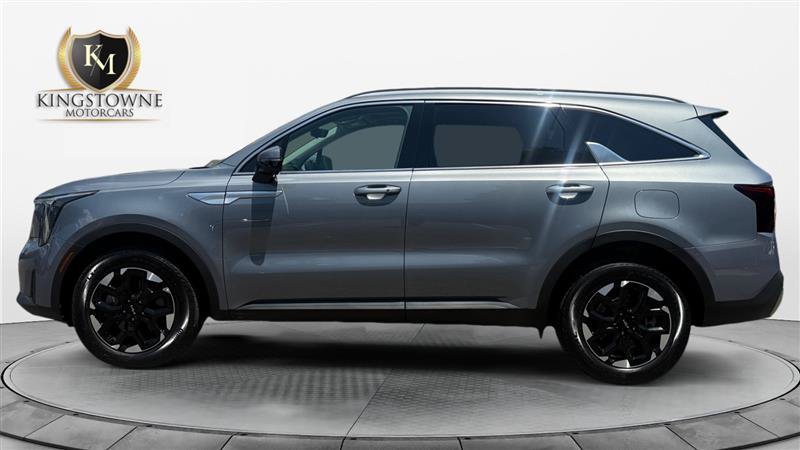 Used 2025 Kia Sorento S w/ Panoramic Sunroof Package AWD/4WD image 2