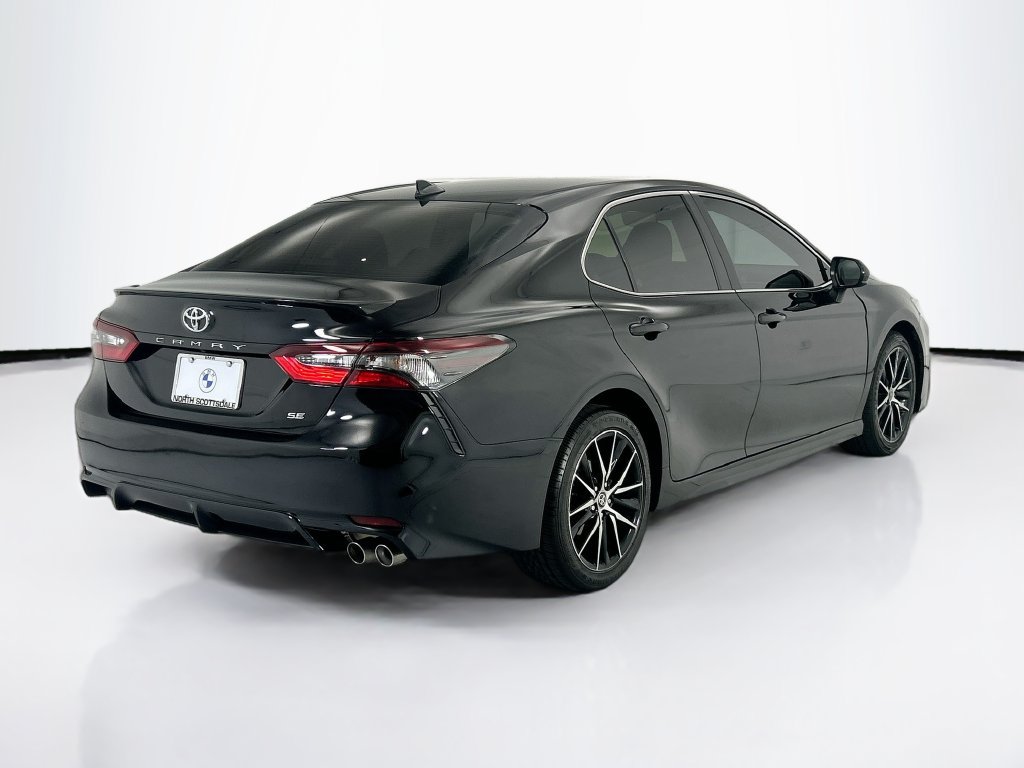 Used 2021 Toyota Camry SE w/ Carpet Mat Package (TMS) FWD image 5