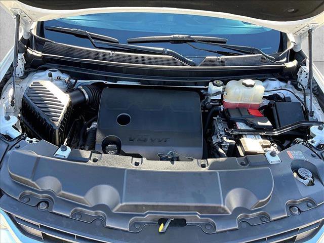 Used 2021 Chevrolet Traverse LS image 11