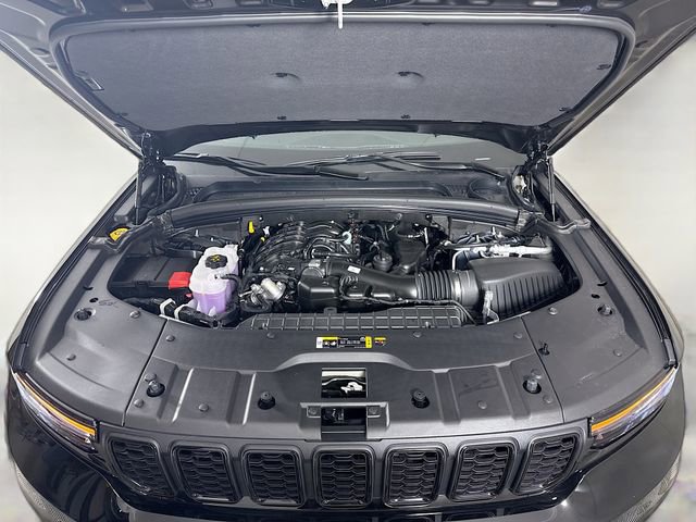 New 2025 Jeep Grand Cherokee L Altitude image 31