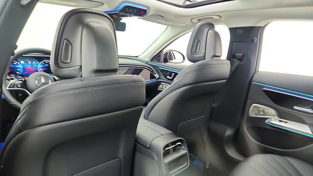 Used 2024 Mercedes-Benz E 350 4MATIC Sedan image 30
