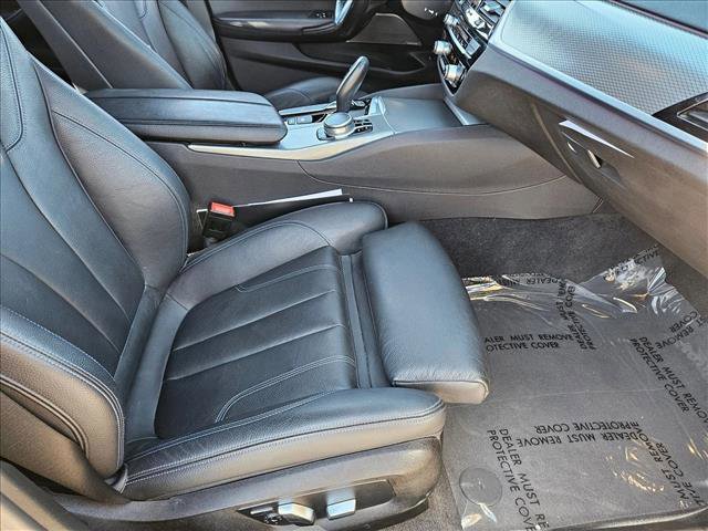 Used 2019 BMW 540i w/ M Sport Package image 19