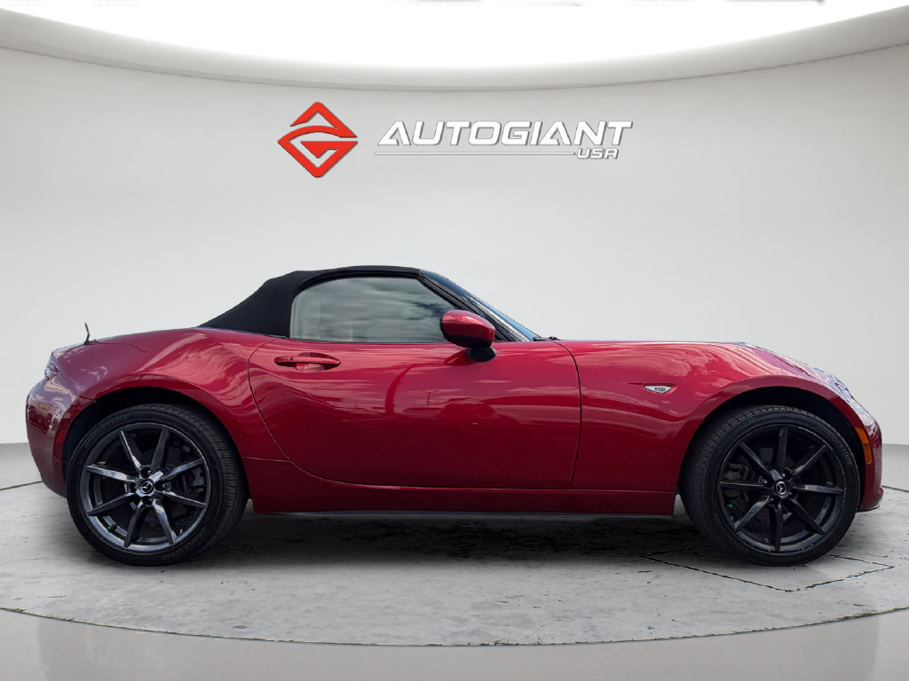Used 2017 MAZDA MX-5 Miata Grand Touring RWD image 11