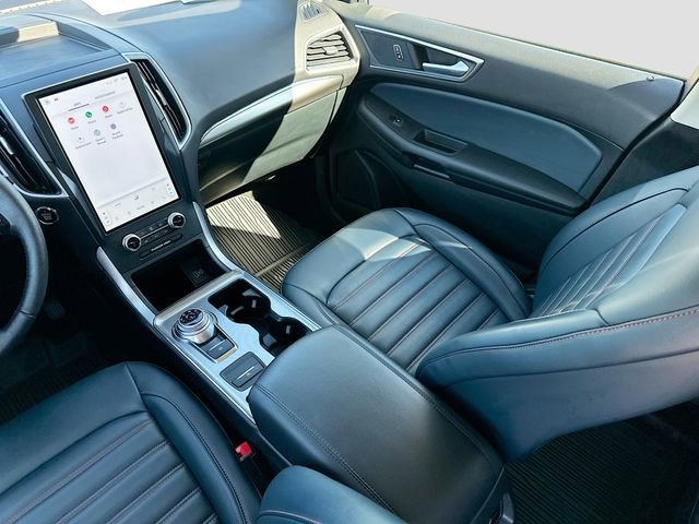 Used 2024 Ford Edge SEL w/ Sport Appearance Package image 21