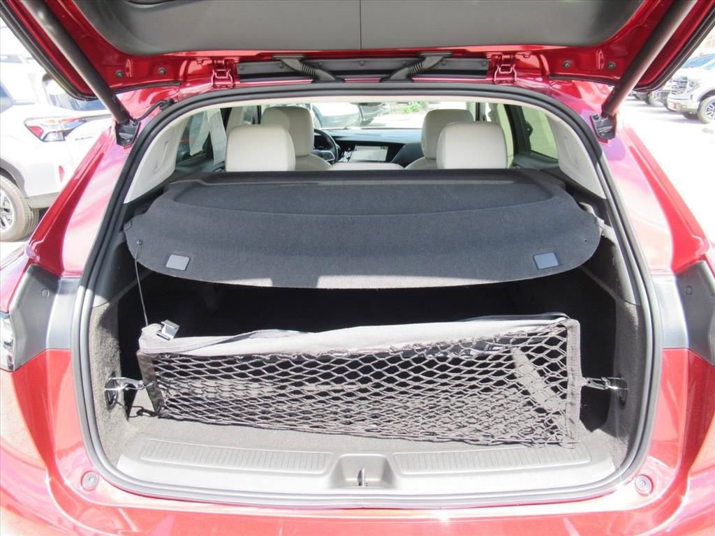 Used 2022 Buick Envision Avenir w/ Technology Package II image 34