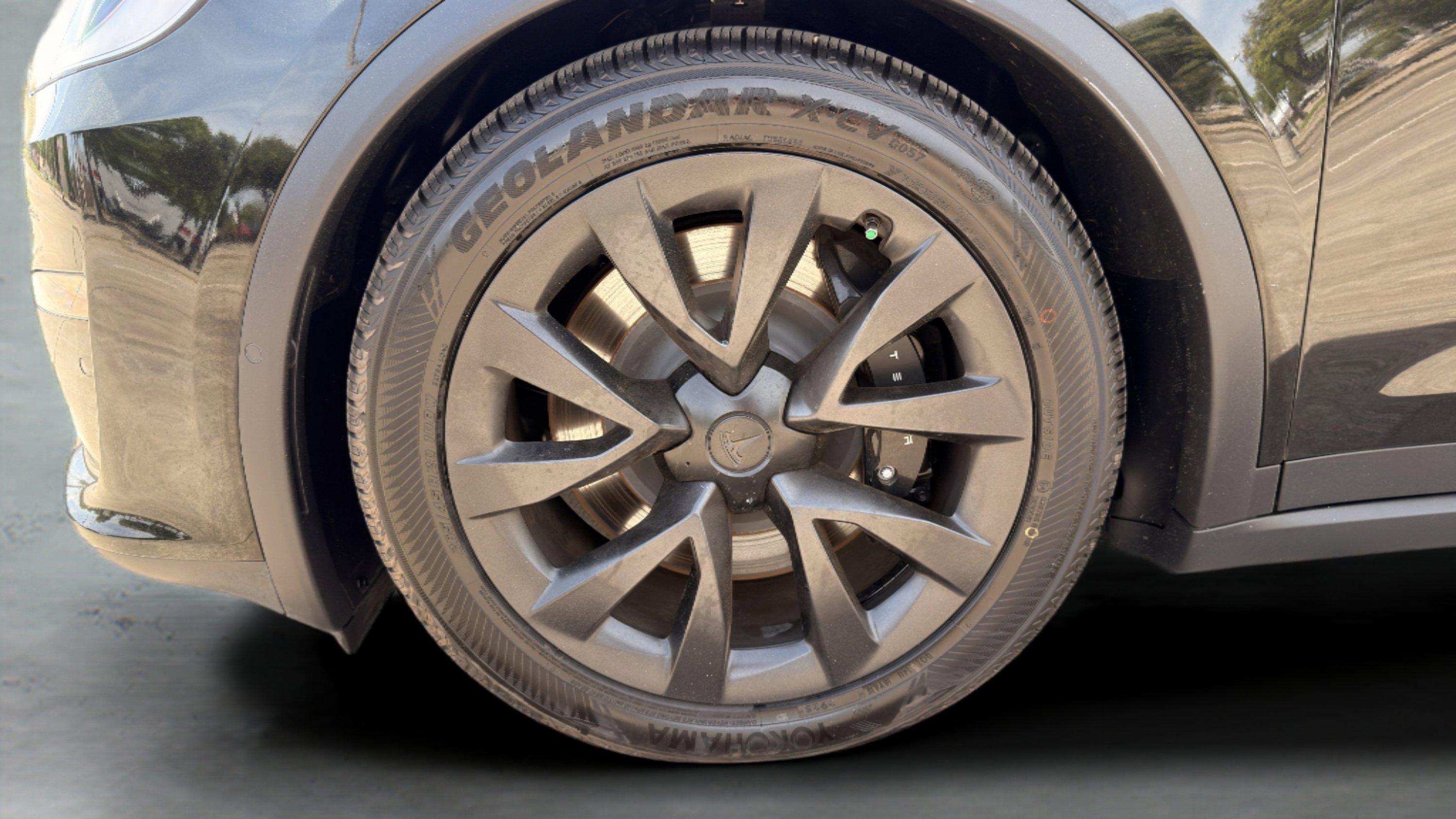 Used 2023 Tesla Model X Plaid image 15