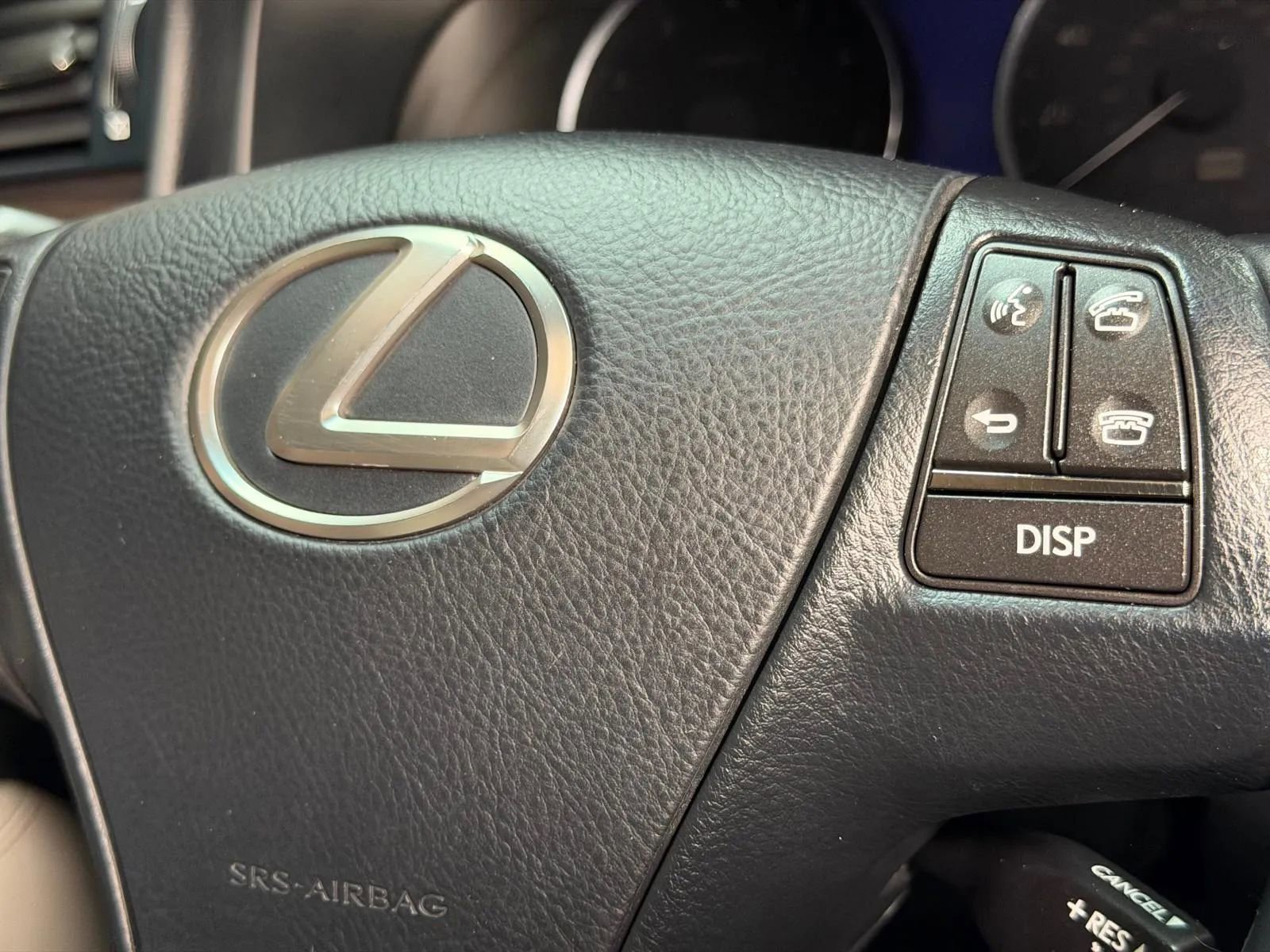 Used 2013 Lexus LS 460 AWD w/ Comfort Pkg image 38