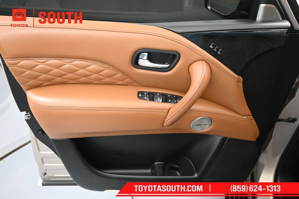 Used 2024 INFINITI QX80 Sensory AWD/4WD image 28