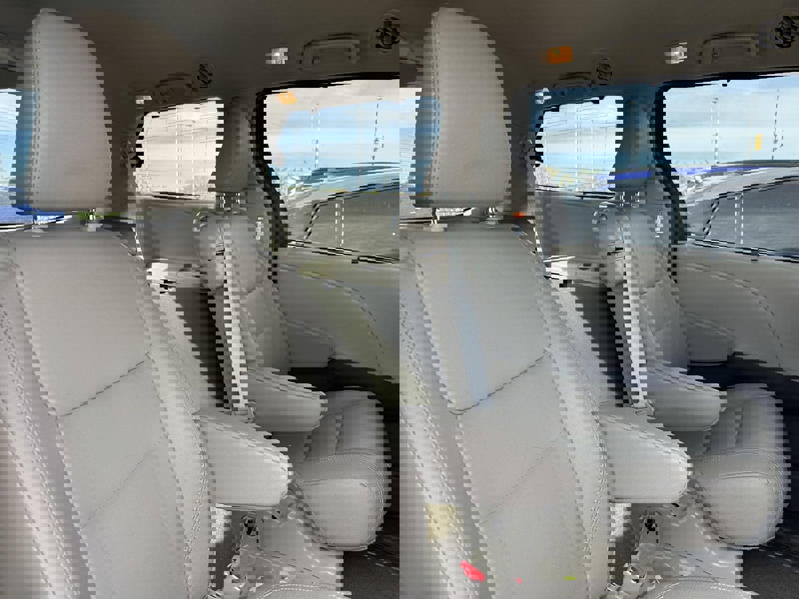 Used 2018 Toyota Sienna XLE w/ XLE Navigation Package image 10