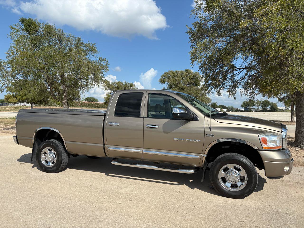 Used 2006 Dodge Ram 2500 Truck Laramie AWD/4WD image 72