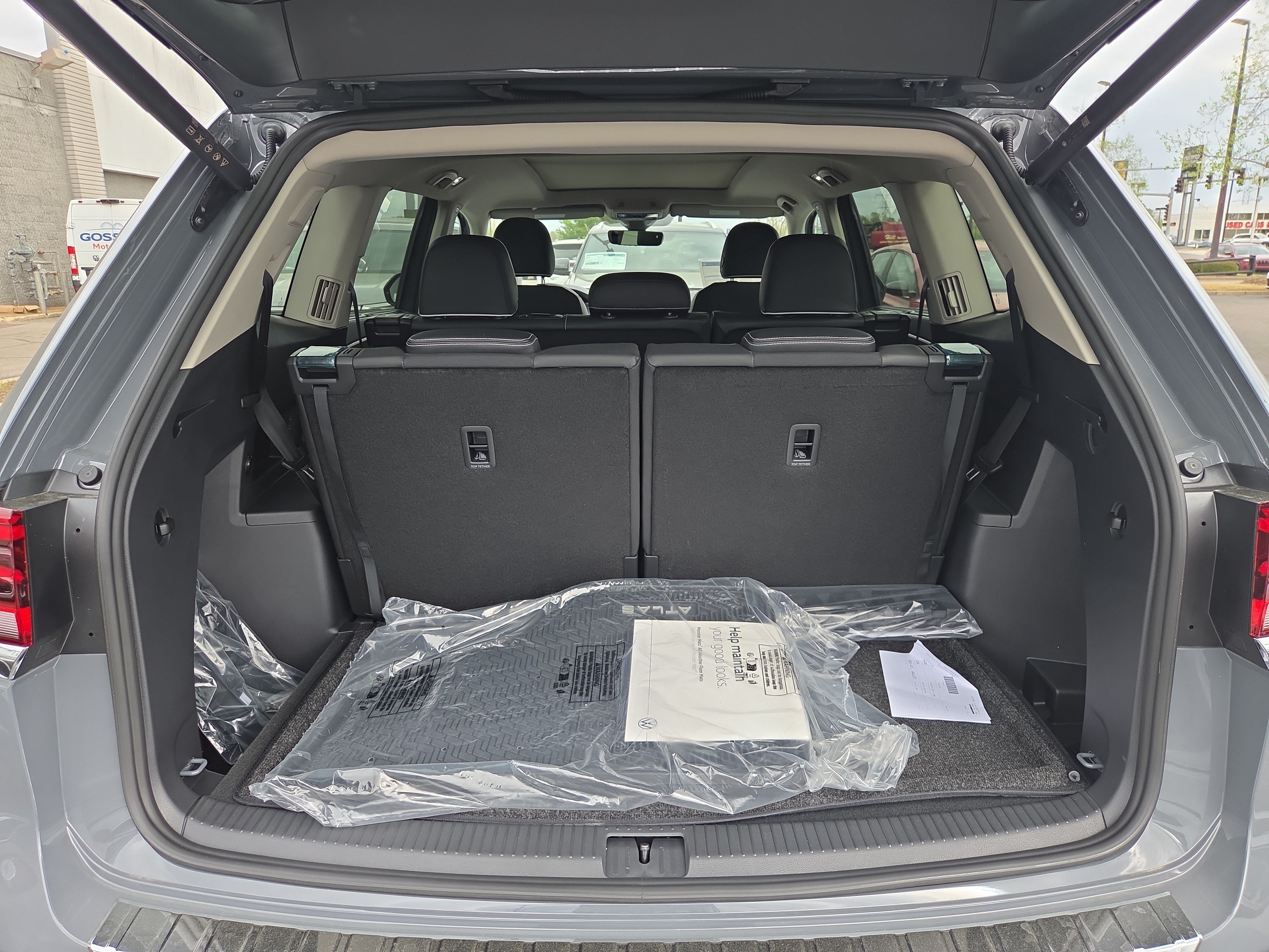 New 2026 Volkswagen Atlas SEL Premium R-Line AWD/4WD image 10
