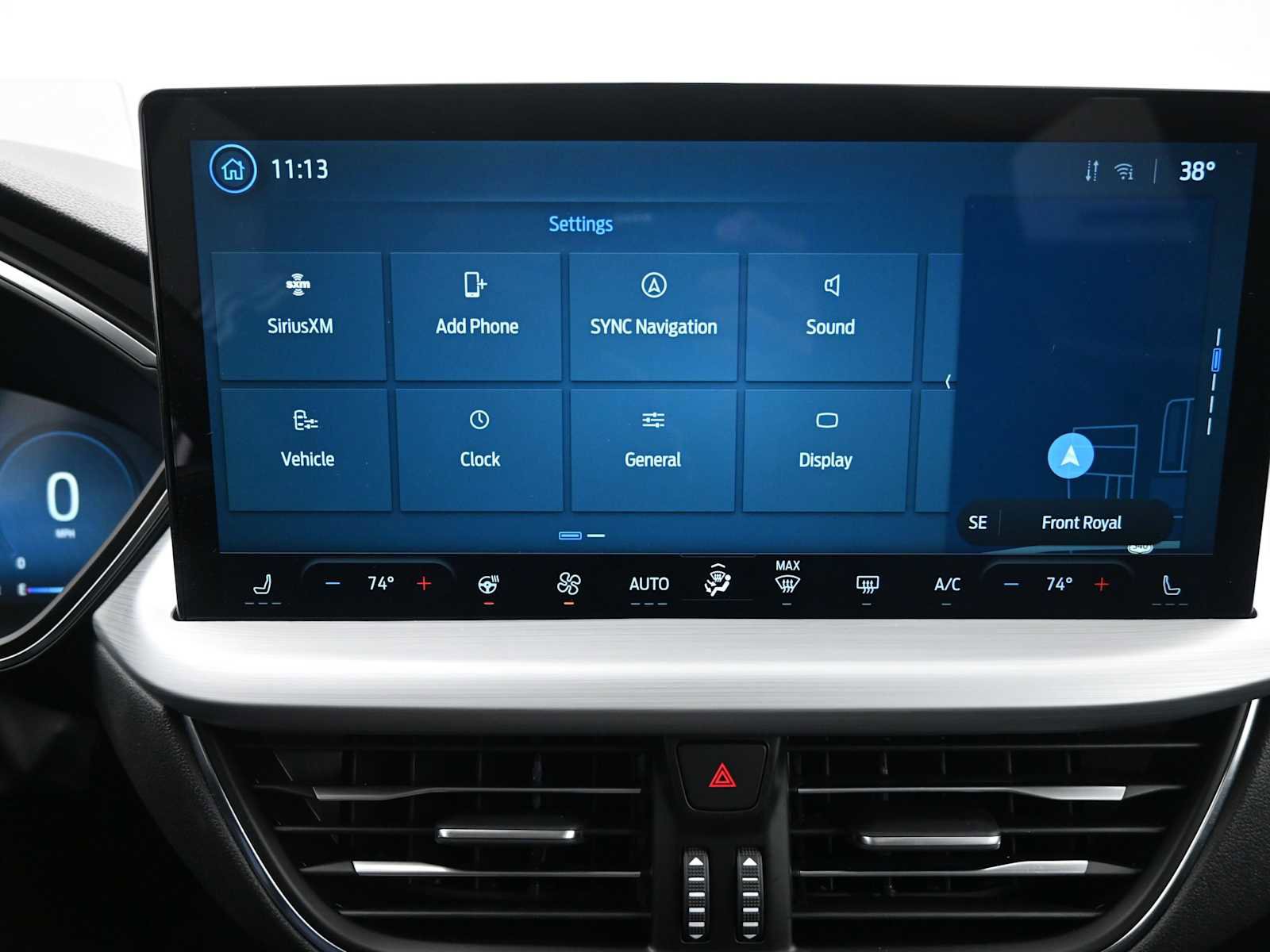 Used 2025 Ford Escape SE w/ PHEV Premium Package image 16