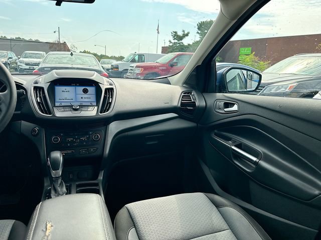 Used 2019 Ford Escape SE image 22