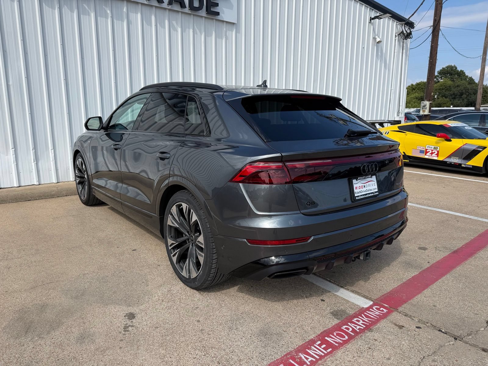 Used 2025 Audi Q8 Prestige w/ Prestige Package AWD/4WD image 4