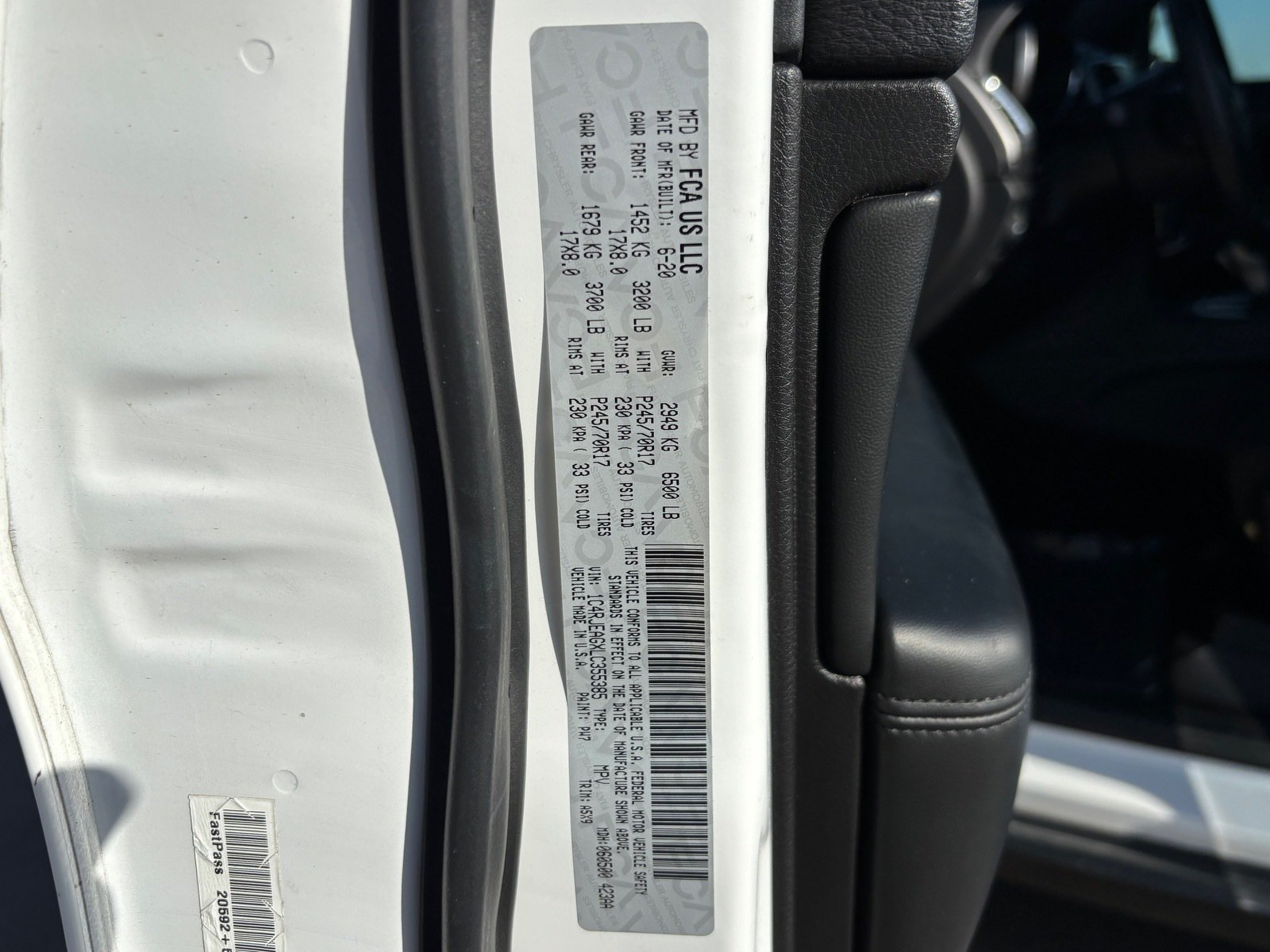 Used 2020 Jeep Grand Cherokee Laredo RWD image 30