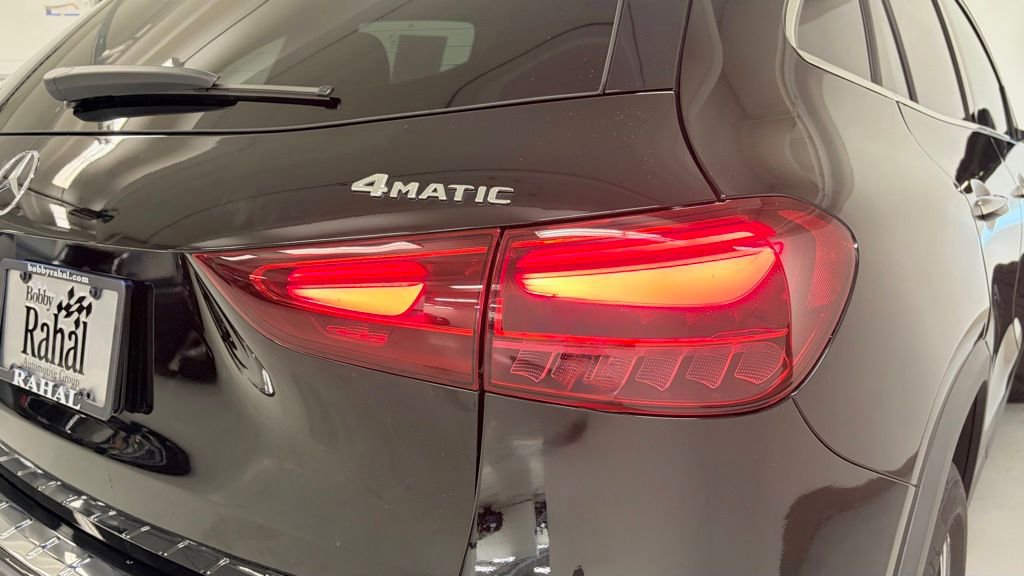 Certified 2025 Mercedes-Benz GLA 250 4MATIC image 9