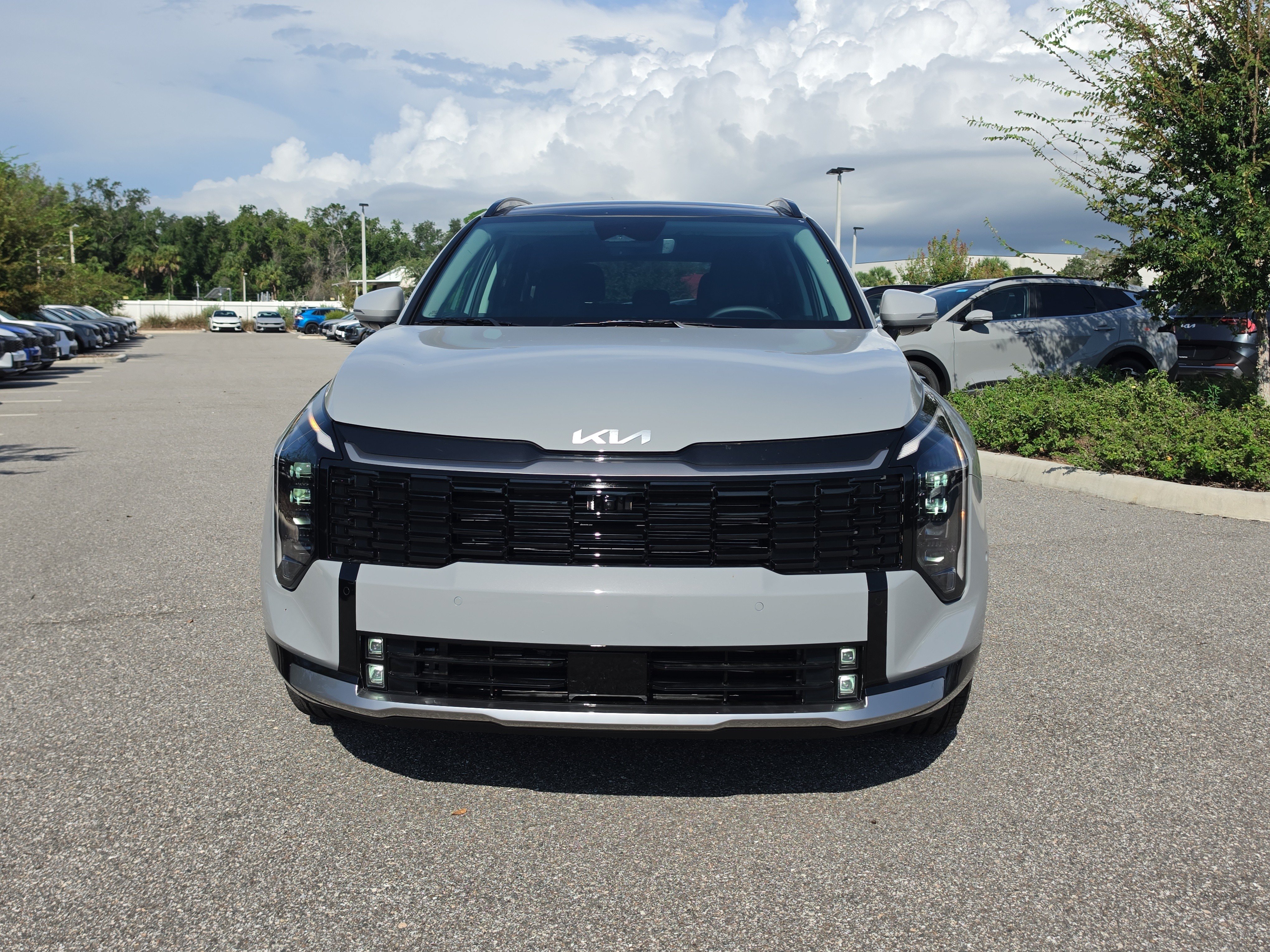 New 2026 Kia Sportage SX FWD image 3