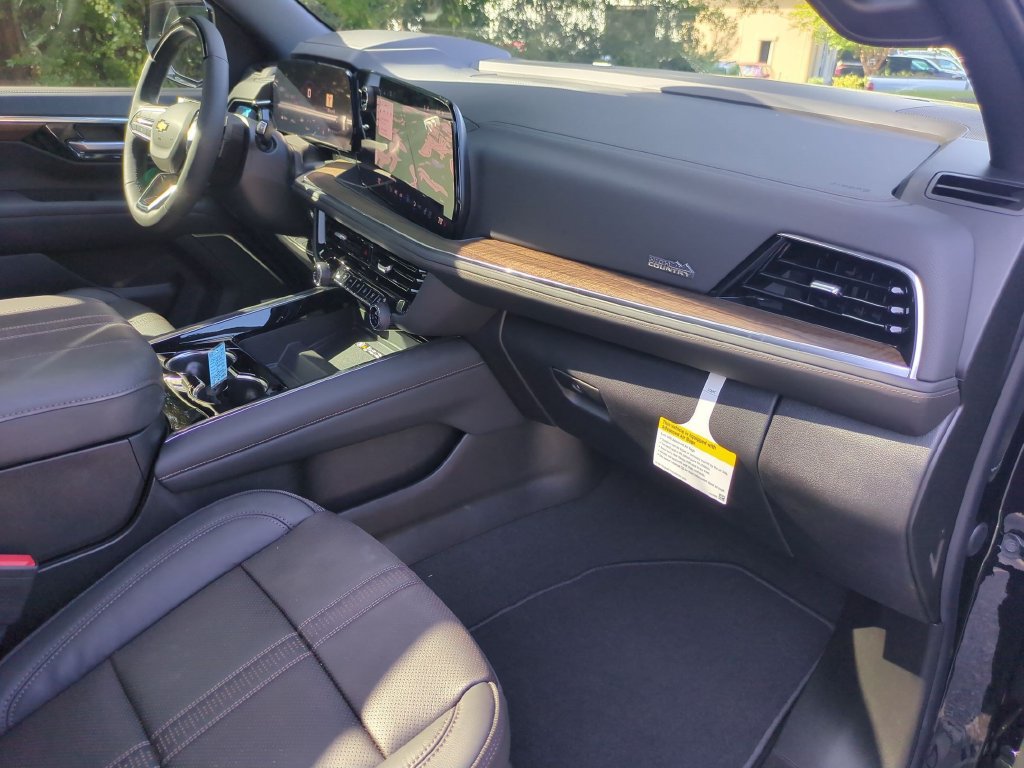New 2026 Chevrolet Tahoe High Country AWD/4WD image 38