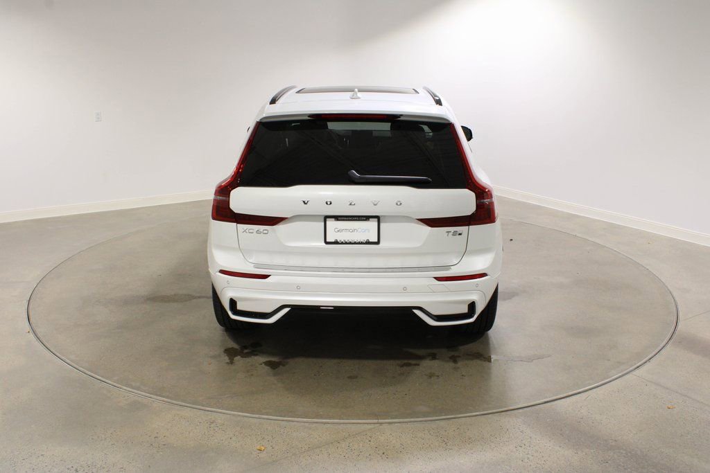 New 2026 Volvo XC60 T8 Ultra w/ Protection Package Premier AWD/4WD image 4