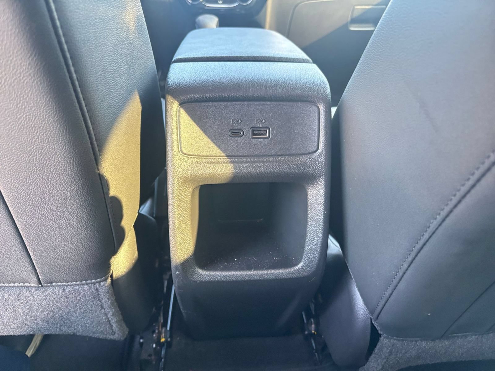 Used 2025 Chevrolet Trax LT FWD image 22