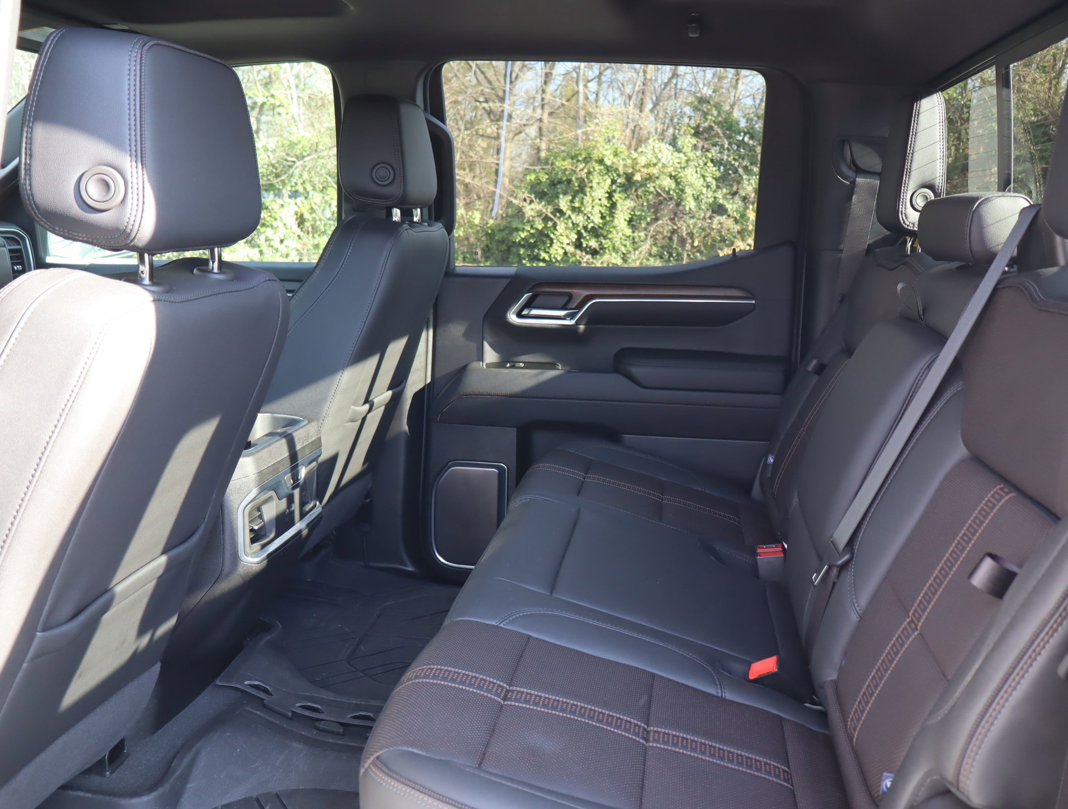 Certified 2024 Chevrolet Silverado 1500 High Country w/ High Country Premium Package image 37