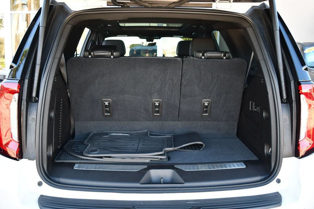 Used 2021 GMC Yukon Denali w/ Denali Premium Package RWD image 20